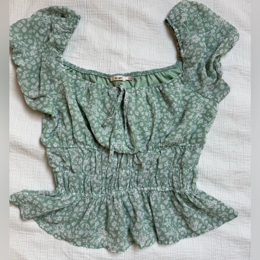Mi Ami Peplum Top Size L